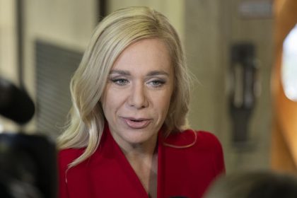 Isli sme na hranicu mozneho Ministerka Sakova spresnila garancie pri odpojeni od ruskeho plynu