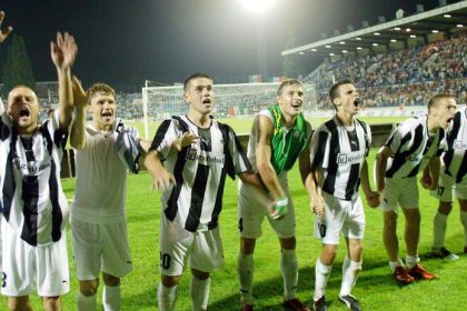 Weiss Zly genius Kazasi chvalia svojich 20 rokov tuzia po pomste za Artmediu