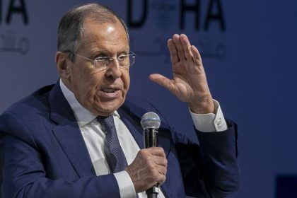 Lavrov nacrtol podmienky mieru Chce zaruky bezpecnosti a ziadne NATO Tvrdi ze Zelenskyj nema legitimitu