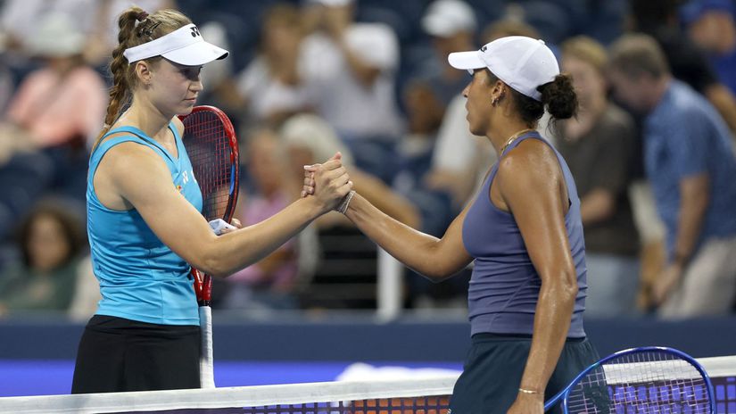 Skaza domacich hviezd Po Pegulovej aj vitazka z Australian Open Swiatekova nedala superke sancu