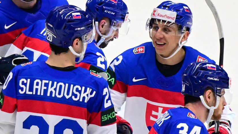 Slafkovsky vs Fehervary Suboj ktory na lade nevysiel