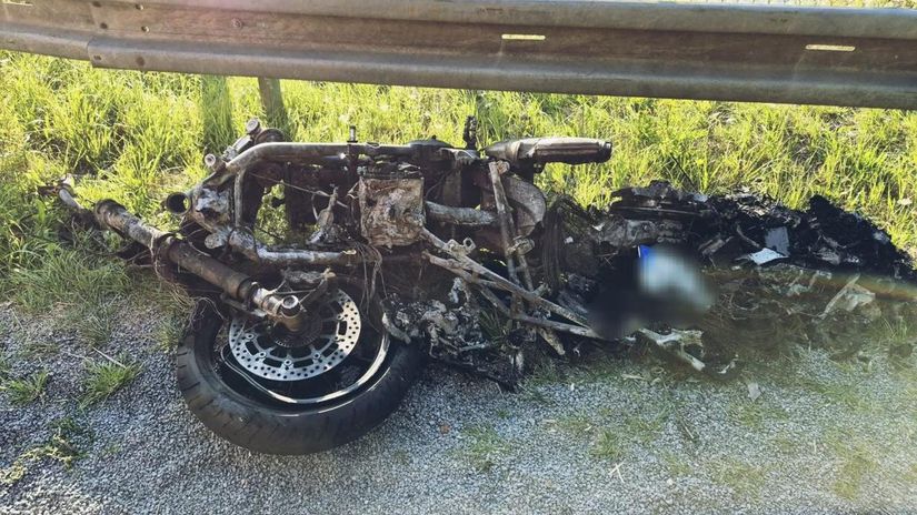 Tragedia nedaleko Hrinovej motorkar zomrel po celnej zrazke