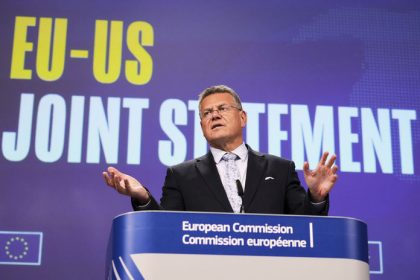 Transatlanticky obchod ziskal nove zaklady Sefcovic varoval pred zavratnymi clami