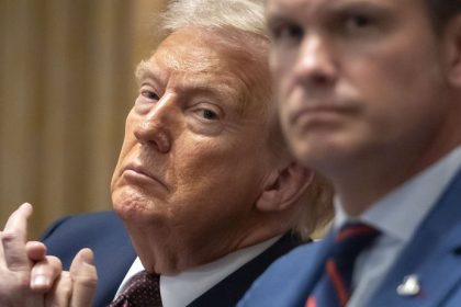 Dalsia studena sprcha pre Europu USA zastavia vojensku pomoc krajinam pri ruskej hranici