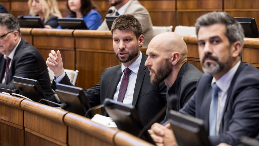 PS predstavilo Tresk Simecka Navod na restart ekonomiky po Smeru Bez rastu to nepojde hovori Odor