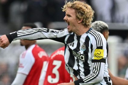 Prestup utocnika za 75 milionov eur Se rezervny sef s Newcastlu oznacil ludi v Newcastli za idiotov