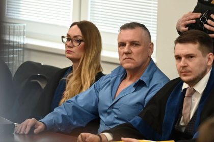 SUD S CERNAKOM POKRACUJE PRIVIEDLA HO OZBROJENA STRAZ