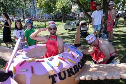 V Bratislave lietali blaznive stroje inzinieri premenili Kuchajdu na letecky cirkus
