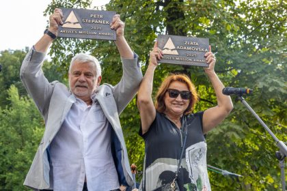 Zlata Adamovska a Petr Stepanek Obaja sme ako deti