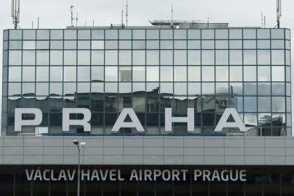 Poplach v Prahe policia dostala anonymne hlasenie o dronoch