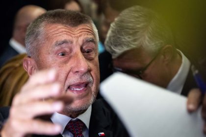 Populista Babis oslavuje navrat a vracia sa do svetiel ramp pisu Nemci Blok Fico Orban ma tretieho clena