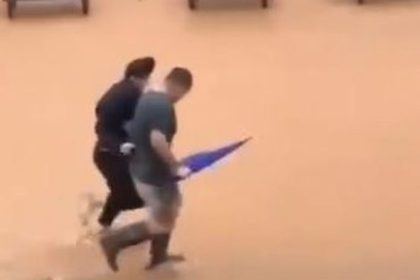 Potopa v dovolenkovom raji Europske ostrovy vyhlasili pohotovost