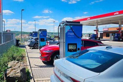 ADAC Nabijacky maju co dohanat Oproti benzinkam su vybevene spartansky
