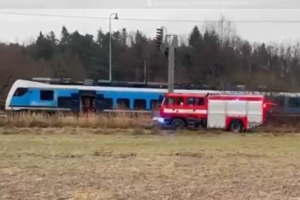 Desiatky zranenych po celnej zrazke vlakov