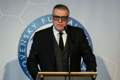 Huliak ho nazval nenazratym zvazom SFZ reaguje na obvinenia ministra z deficitu 8 milionov eur