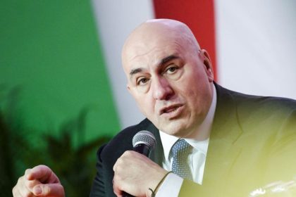 Necinnost Zapadu je sialenstvo Taliansky minister bije na poplach