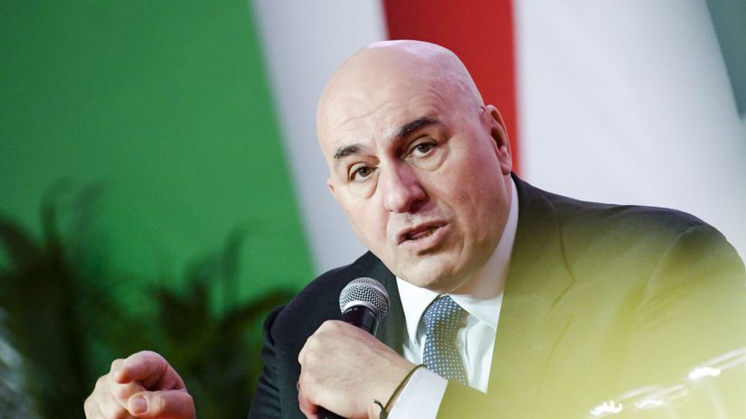 Necinnost Zapadu je sialenstvo Taliansky minister bije na poplach