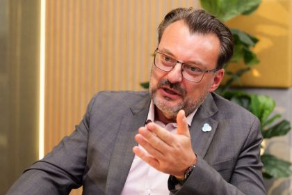 Sef komory zubnych lekarov Ceny u zubarov Co ich ovplyvnuje