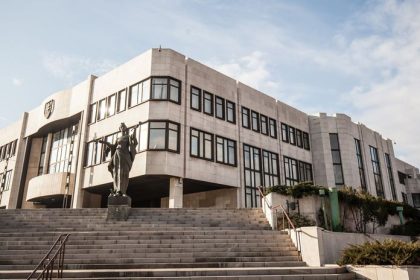 Volby v novembri by vyhralo PS Smer a Republika