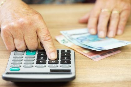 667 30 eura uz maju niektori penzisti na ucte