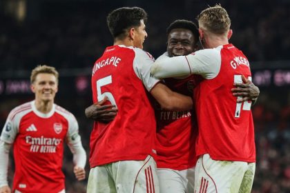Infarktovy zaver na Emirates Arsenal zachranil vitazstvo Expresny gol Liverpoolu Salah je spat