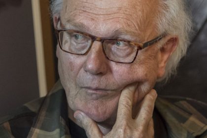 Odisiel majster slovenskej rezie Peter Mikulik