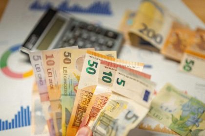Preco bude od januara dolezita suma 1700 eur Konsolidacne opatrenia prichadzaju do praxe
