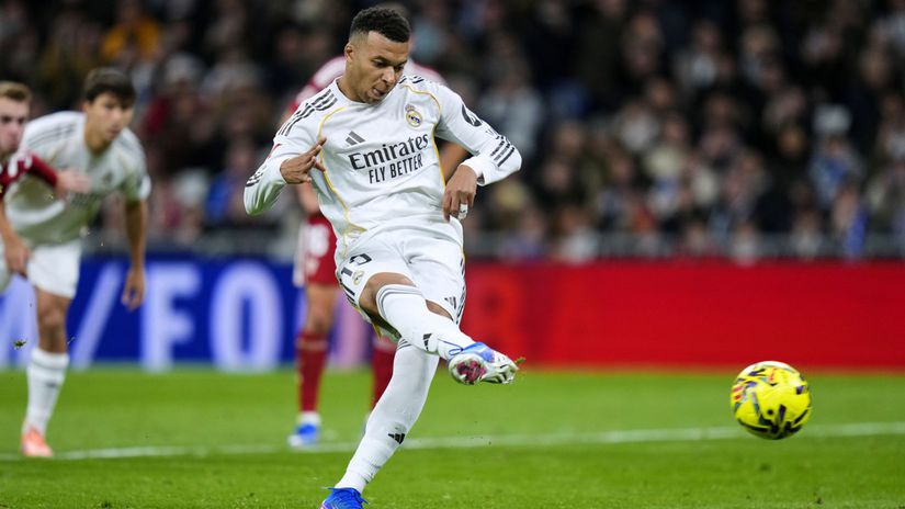 Real znizil stratu na Barcelona Mbappe vyrovnal Ronaldov rekord
