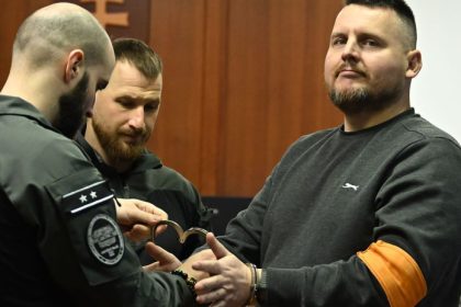 Bombic opat pred sudom Obzalovany z extremistickej trestnej cinnosti