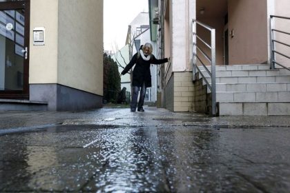 Jednoduchy trik proti poladovici pomaha zabranit padu