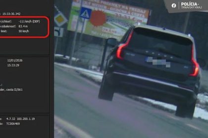 Magicke 111 km h v meste Skalicki policajti riesili rychle SUV
