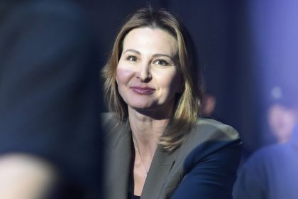 Poblaznila Douglasa no Karel ju musel dobivat Ivana Gottova ma 50 jej cesta od au pair pripomina film