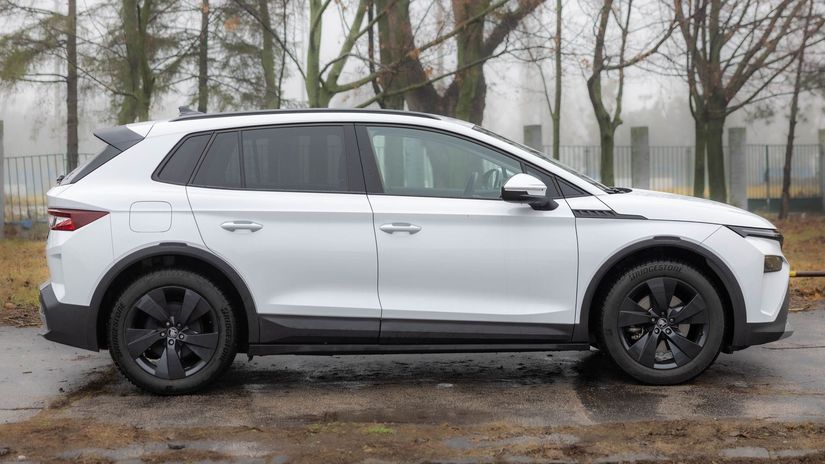 Skoda Elroq 60 zlata stredna cesta s malymi kompromismi v zime