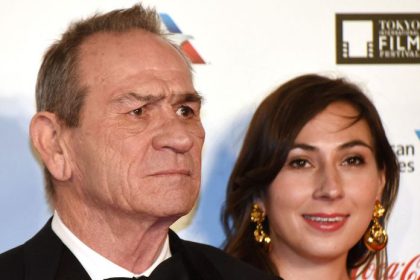 Slavny herec Tommy Lee Jones preziva tragediu