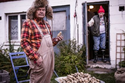 Hundros vycita mladym Nic finanske im uz nie je dobre Ako zachranil tehotnu vnucku