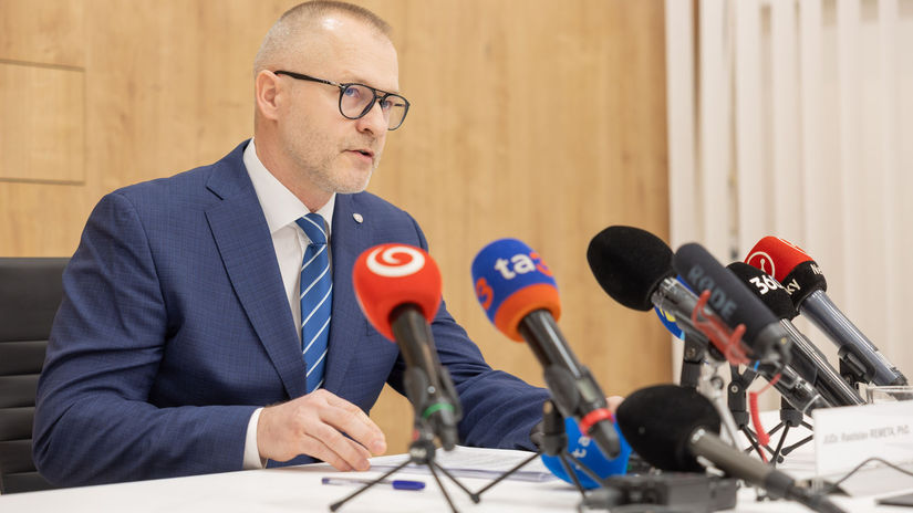 Krajskaprokuratura sa vyjadila k darovaniu vojenskej techniky Ukrajine