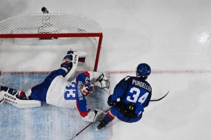 Preco sa mam vyjadrovat k rozhodcom Prekvapilo ma ze gol korculou mal platit Pri najlepsom Slovakovi sa ludia cudovali a vyskali od uzasu
