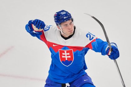 STVR musela celit necakanu problemu Hokej Vlhova aj biatlon sa konaju takmer sucasne Televizia neodvysiela vsetko Vieme kde co sledovat