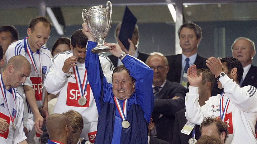 Skandalozny vyrok trenerskej legendy Zena bola stvorena na rodicovstvo nie na futbal