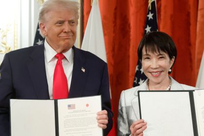 Trump rozdava politicke pozehnania podporil Takaiovu a ma aj absolutnu podporu Orbana