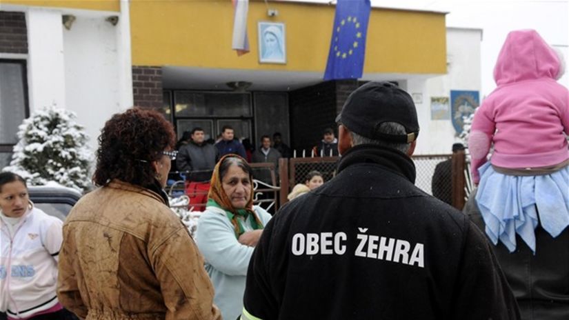 Horuca krev v Zehre opat vzblkla Lietali peste kosy i macety ludia skoncili v nemocnici