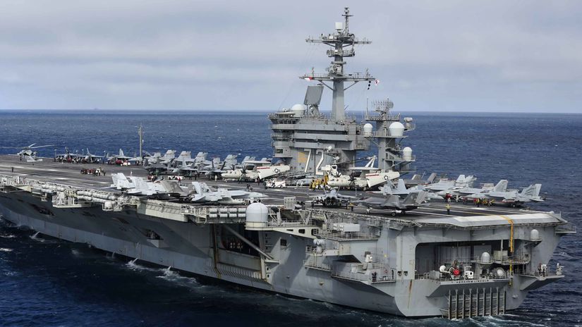 Irn zautocil na americku lietadlovu lod USS Abraham Lincoln Washington to nekomentuje