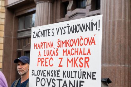 Kulturna obec organizuje protestny pochod reaguje na cistenie v STVR a fonde na podporu umenia