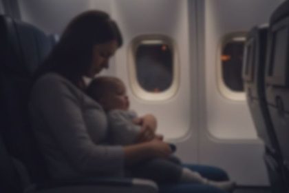 Na palube lietadla smerujuceho do Pariza sa skoncil zivot dojcata Cestovalo za liecbou