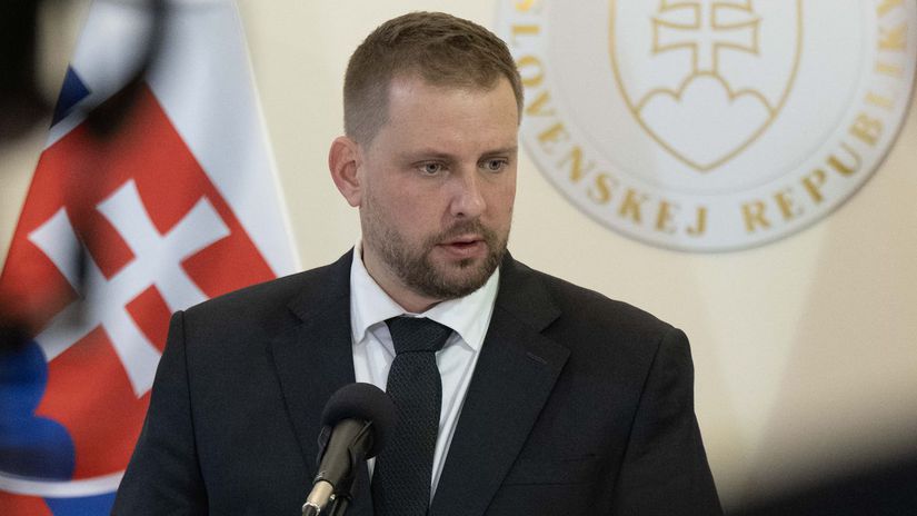 Odmietneme nove predpisy WHO Zatial ano Nerobme zo Slovenska exota odkazal minister a objasnil dovody