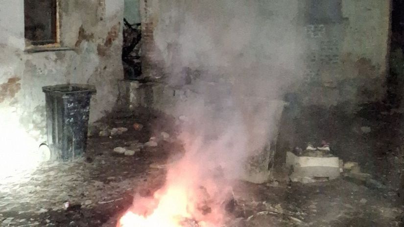 Odpad palili priamo pred domom potom doslo k vybuchu Incident v Uzovskej Panici ma dvoch zranenych