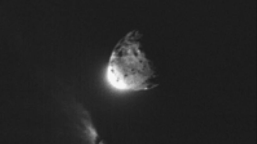 Priprava na buducu zrazku s vesmirnym telesom Kozmicka lod NASA zmenila drahu asteroidu narazom
