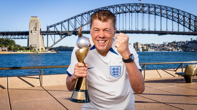 Radiklny krok verneho fanusika Dochodca preda dom aby sa mohol zucastnit na MS vo futbale