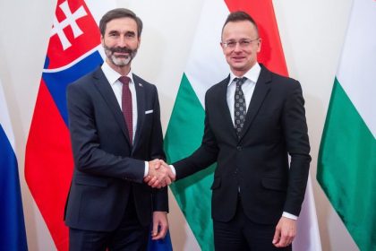 Tajna misia pri Druzbe Bratislava a Budapest diskutuju o neprijatom postupe