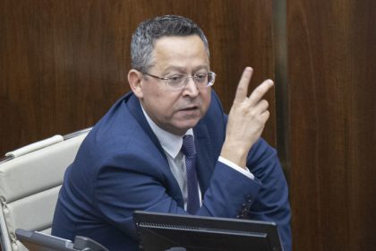 ani znizovanie nakladov nepomohlo kamenickemu chyba v pokladni obrovska suma